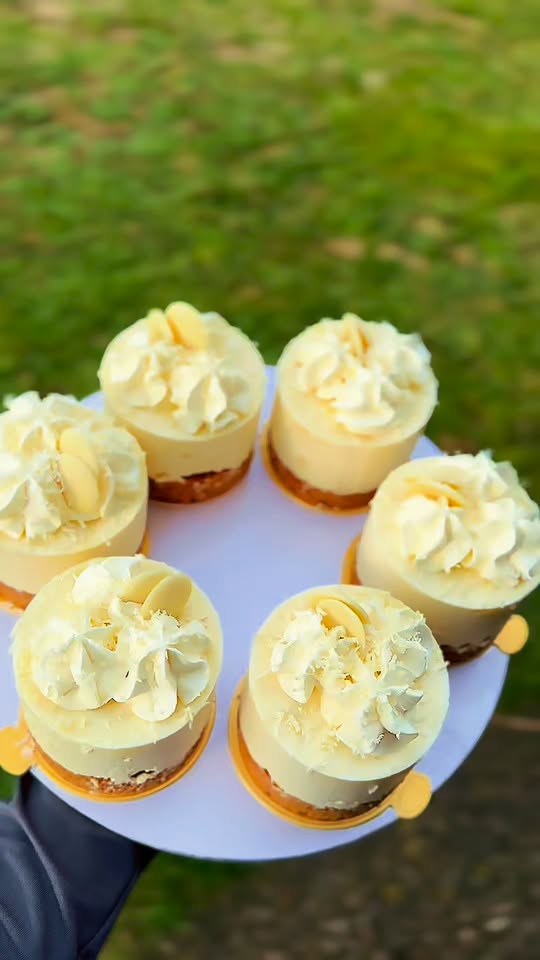 White chocolate minis